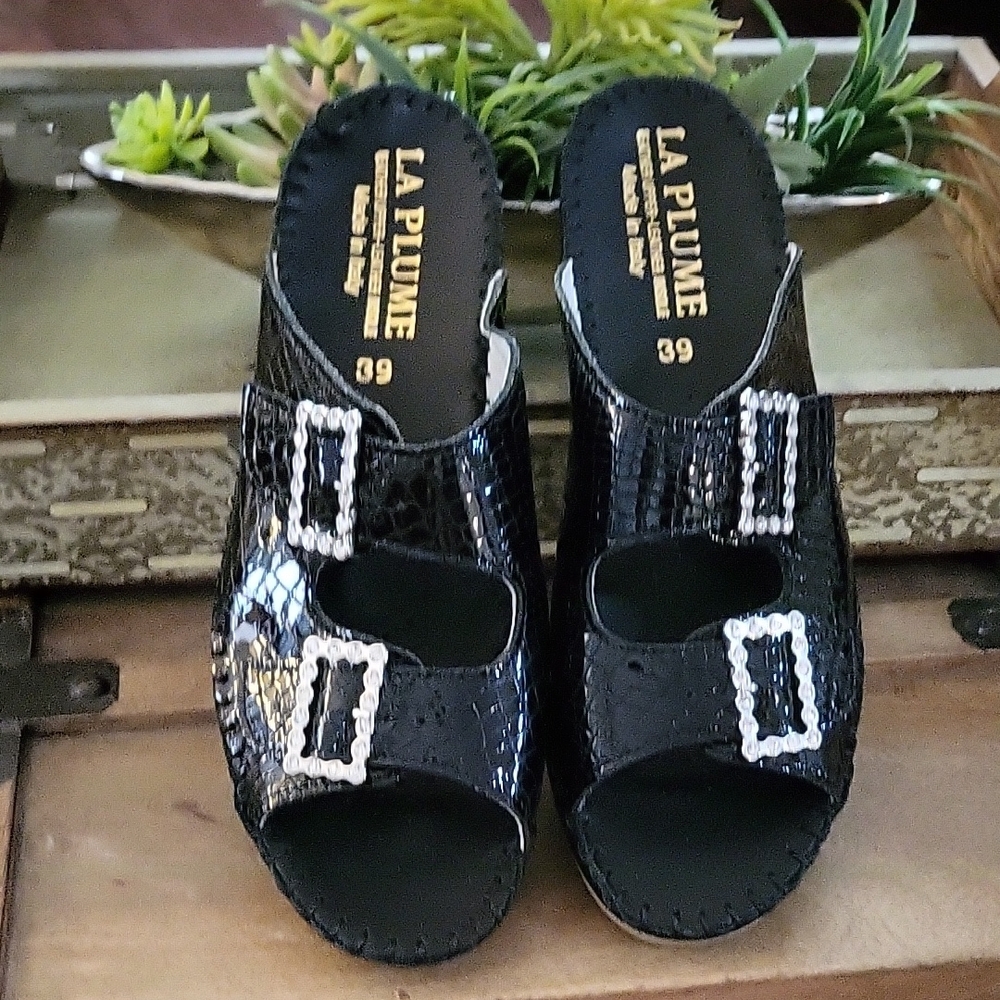 La Plume Black Sandals with Buckle Detail. Size 39